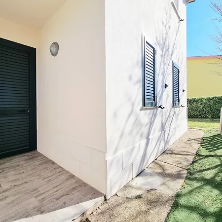 Smeralda 1 فيلة كوستا ري